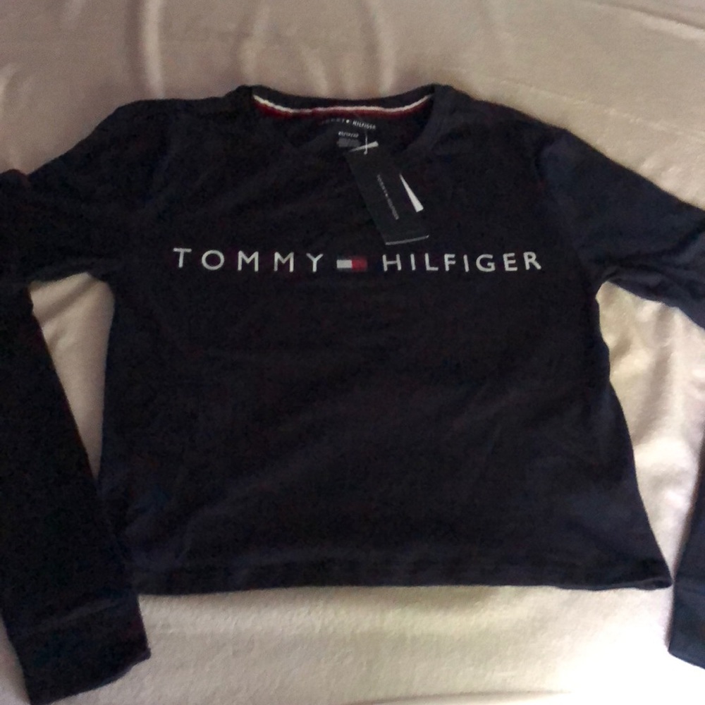 Tommy Hilfiger long sleeve tee